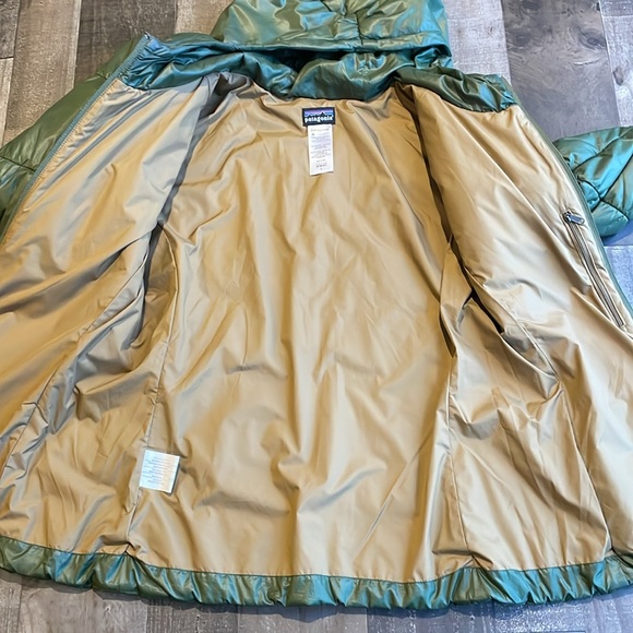 Patagonia hooded women’s insulated jacket - Picture 13 of 14